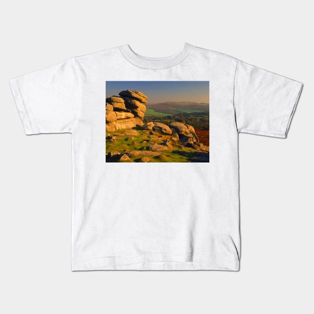 Pew Tor, Dartmoor Kids T-Shirt by galpinimages